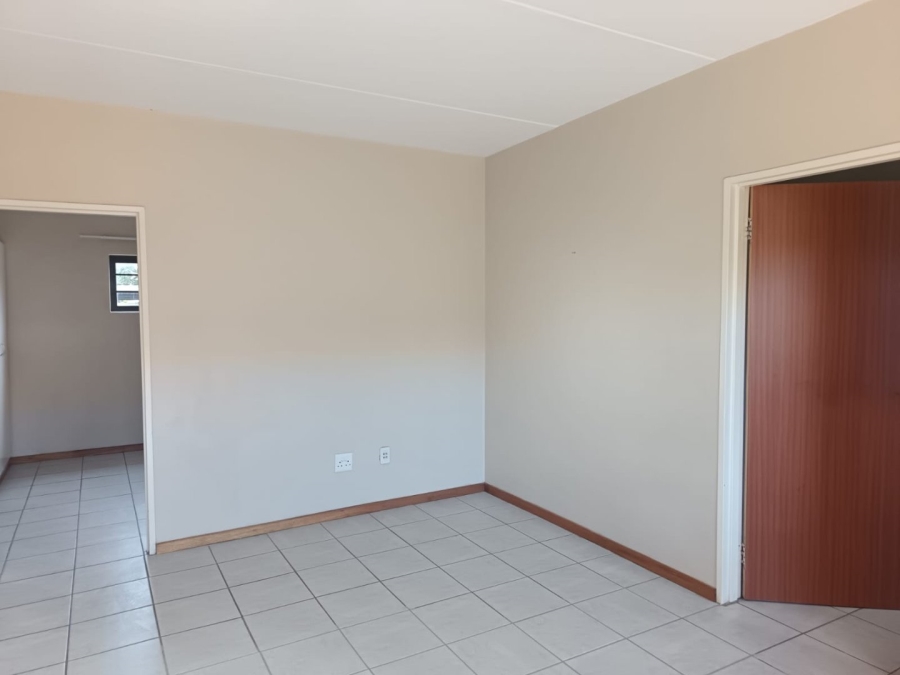 1 Bedroom Property for Sale in Rhodesdene Northern Cape